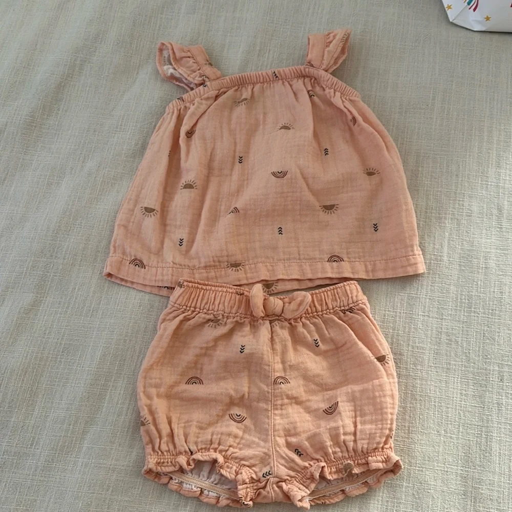 Hillary Duff Carter’s Matching Set - Picture 1 of 4